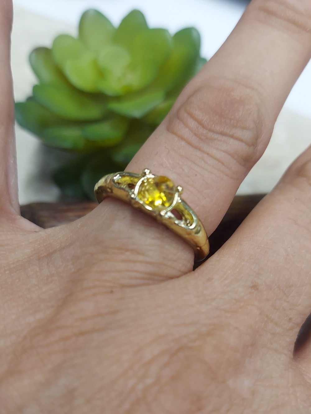 R301 Vintage Gold-Tone Yellow Gemstone Promise Ring Women Jewelry